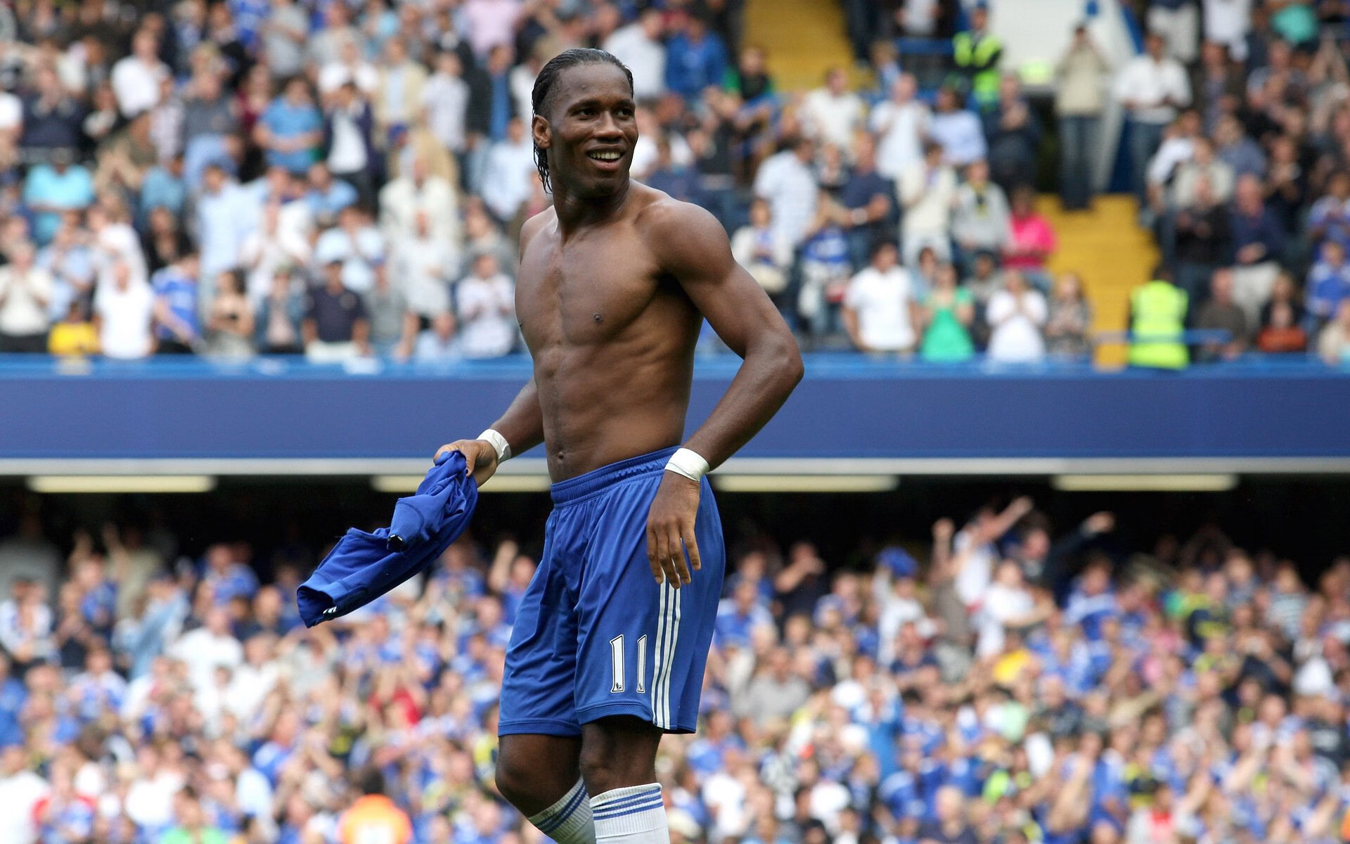 爱游戏娱乐-沃尔什夺金背后训练片段曝光，沃尔精彩集锦